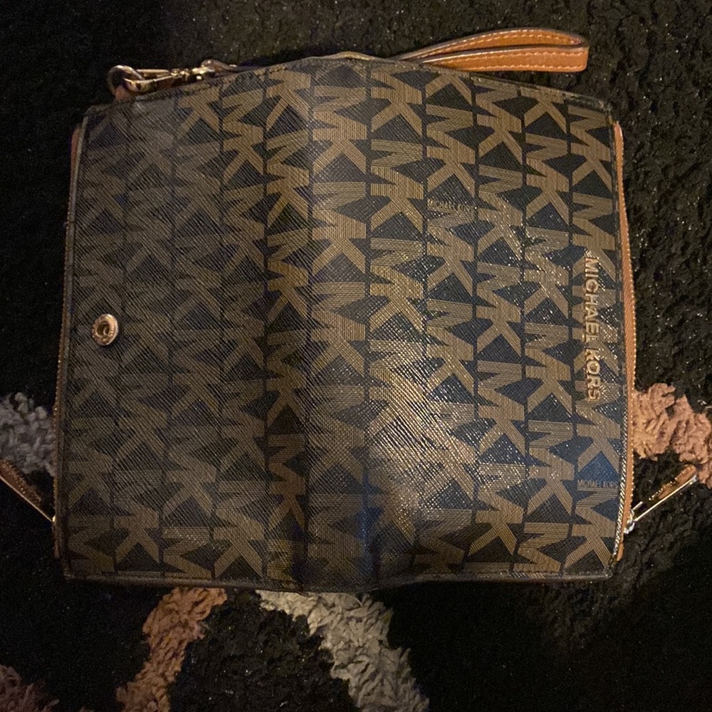 Michael kors bifold wallet - Picture 5 of 6